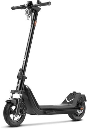 קורקינט חשמלי דגם KQi300p מבית NIU - צבע שחור - שנתיים אחריות על ידי היבואן